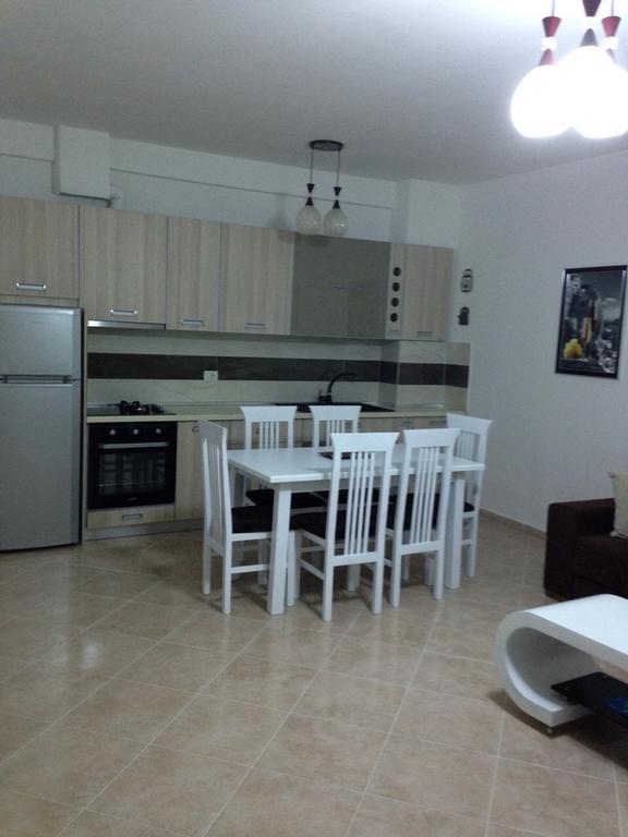 Cold Water Residence Vlore Room photo